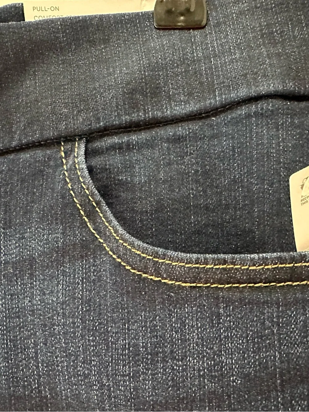 Dark Blue Denim Women’s Shorts by Liz Claiborne 18 Misses NWT - Picture 3 of 5